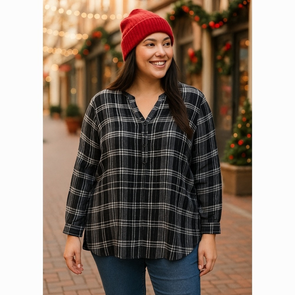 Lane Bryant Plaid Tunic Top Size 22/24 Black White Peplum Hem Boho Flowy Blouse